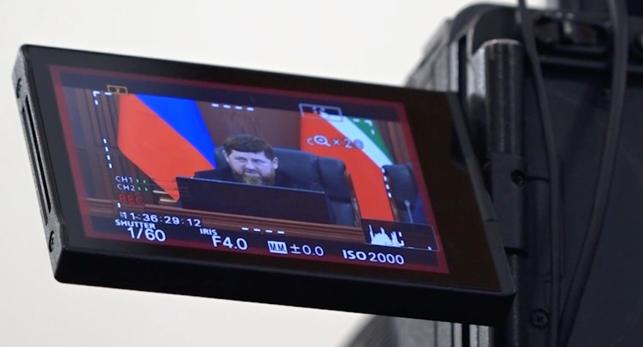 Российские миллиардеры стали покупать по два одинаковых лимузина ...